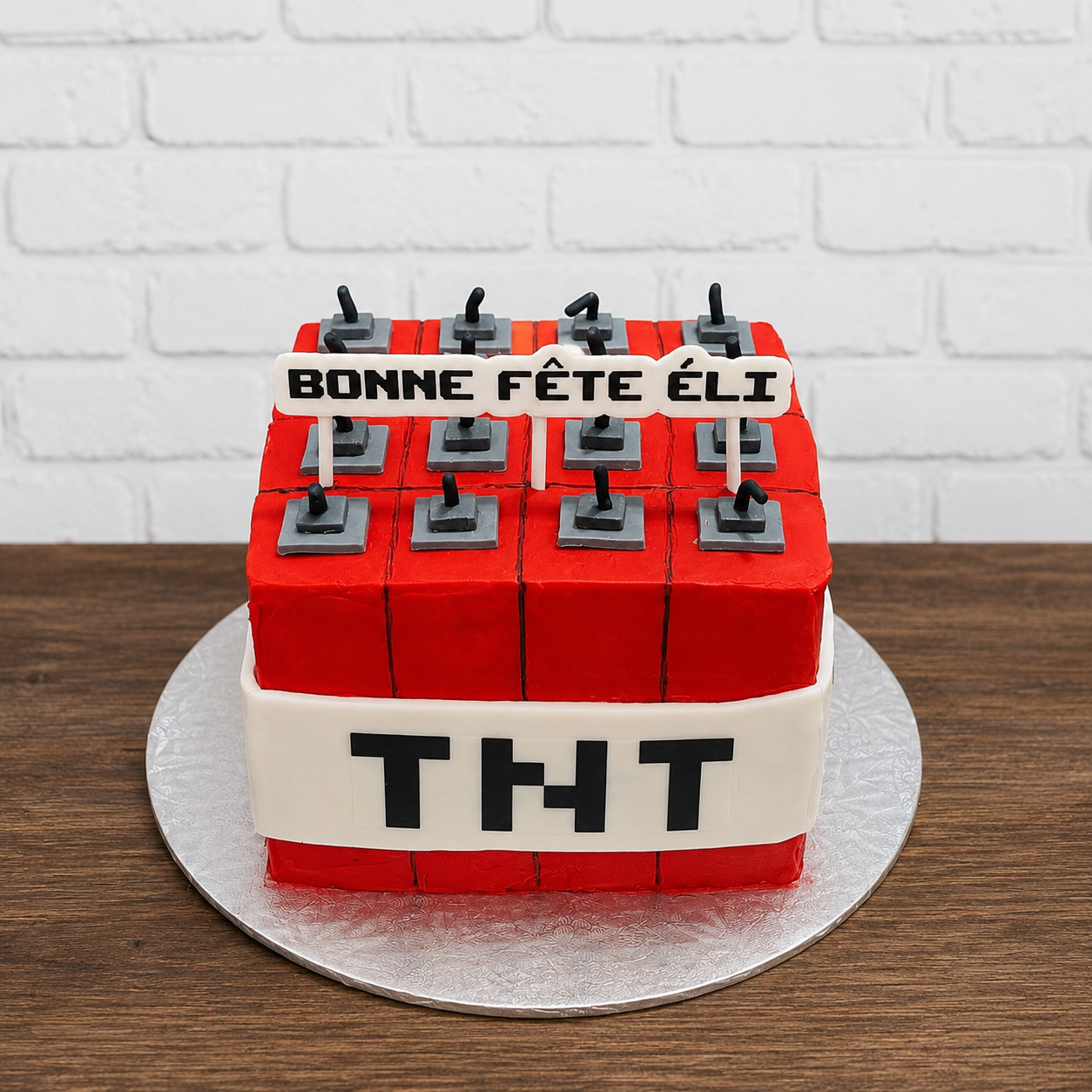 gateau-tnt-minecraft-petits-cornets-sucres