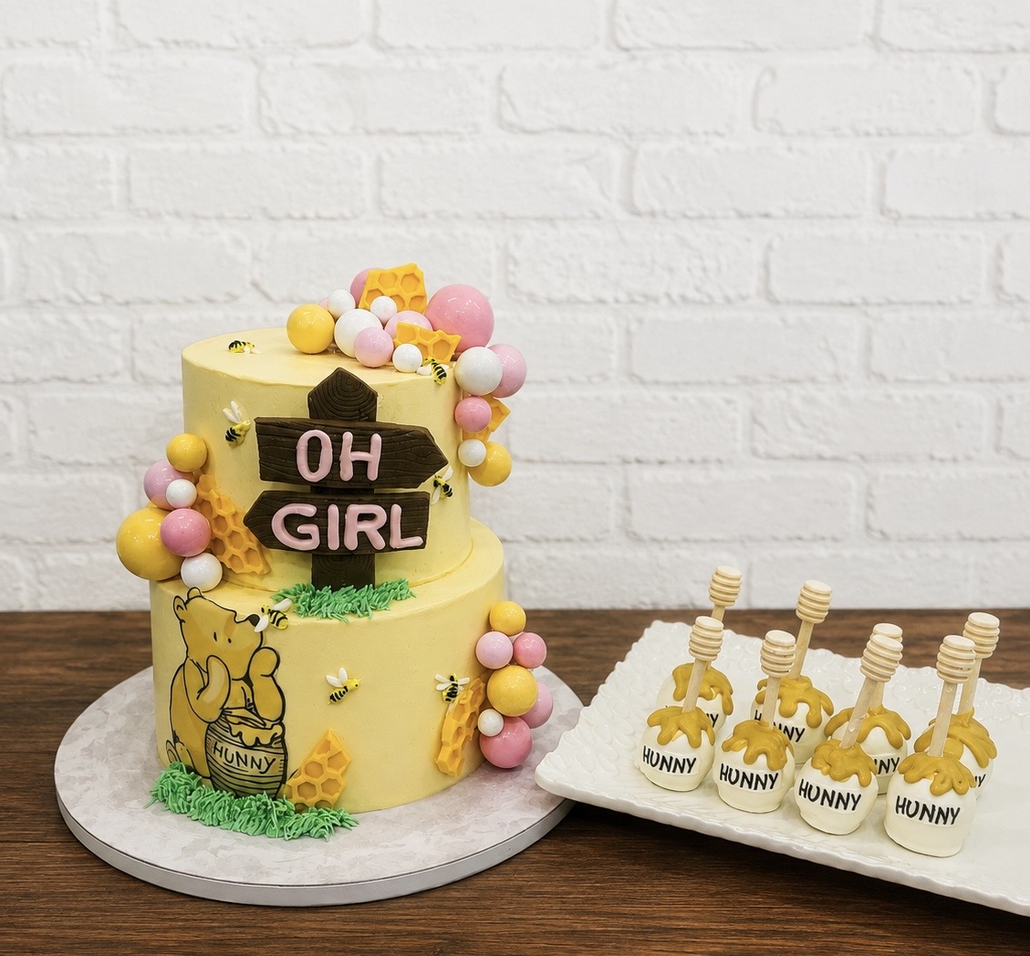 gateau-cakepops-shower-winnie-the-pooh-2-petits-cornets-sucres